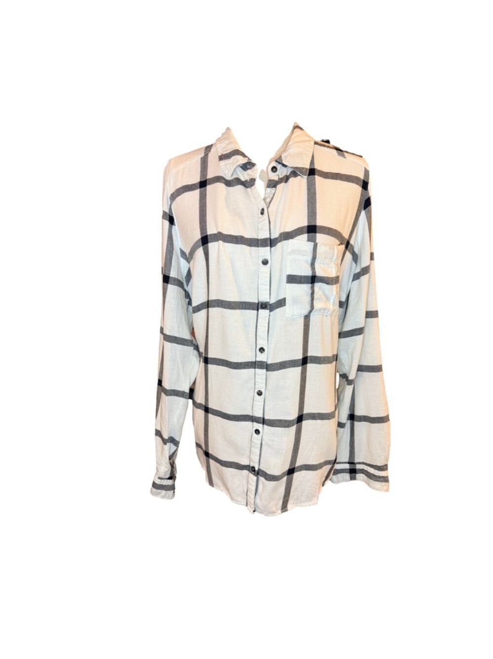 Maurices, black and white check shirt, long sleeve button up collar pocket sz 1￼